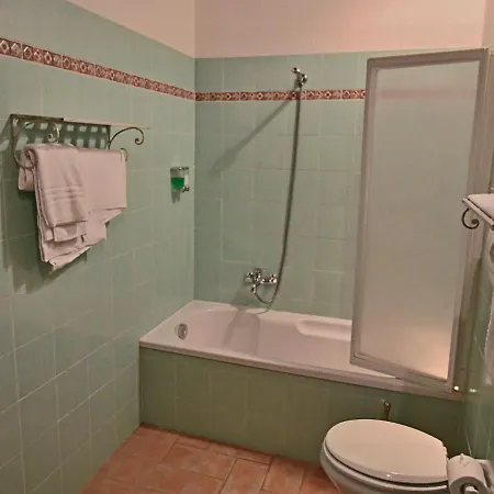 Exquisite In Marche With Swimming Pool Feriehus Urbania