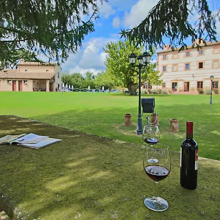 Exquisite In Marche With Swimming Pool *
