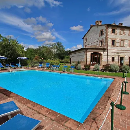 Exquisite In Marche With Swimming Pool * 우르바니아